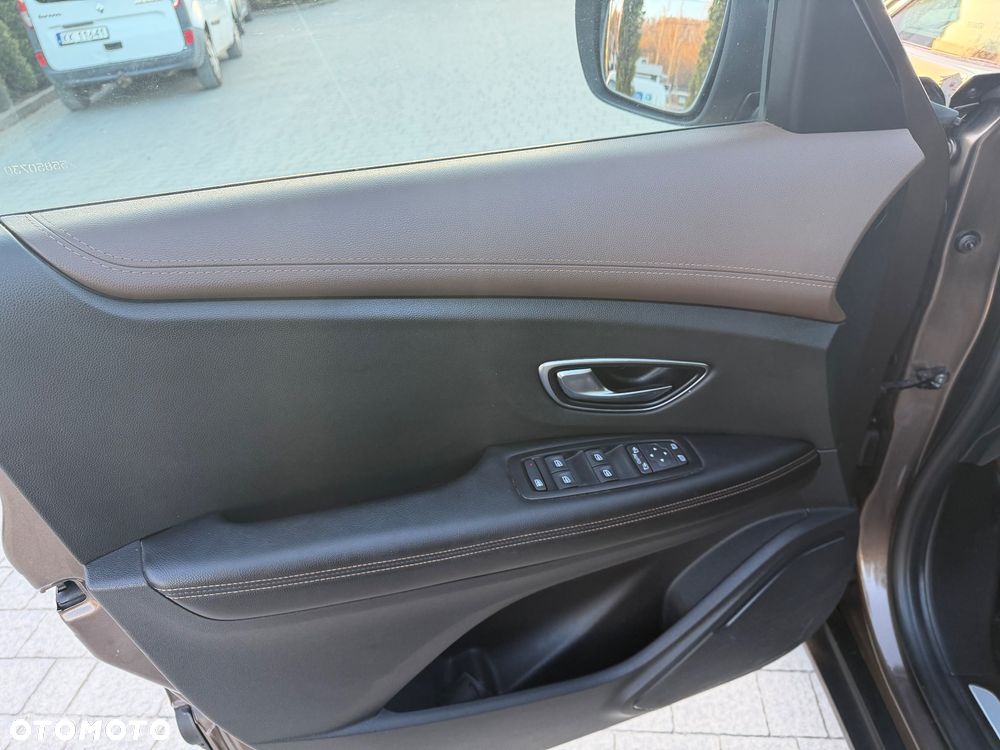 Renault Grand Scenic Energy dCi 130 Start & Stop Bose Edition - 10