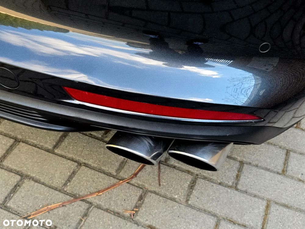 Porsche Panamera 4S - 10