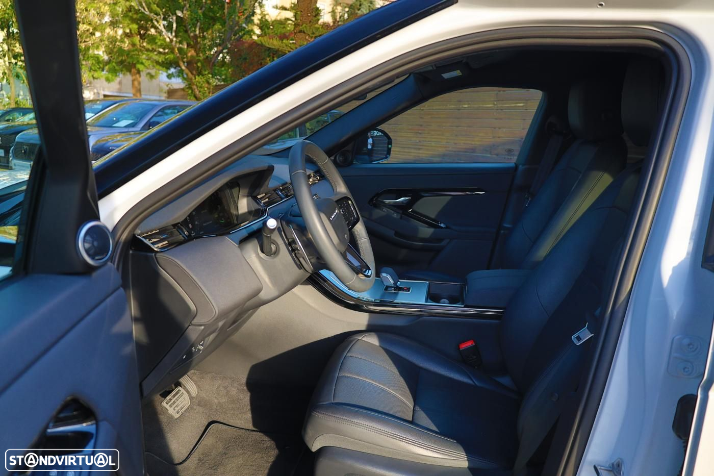 Land Rover Range Rover Evoque 1.5 P300e AWD S Auto - 4