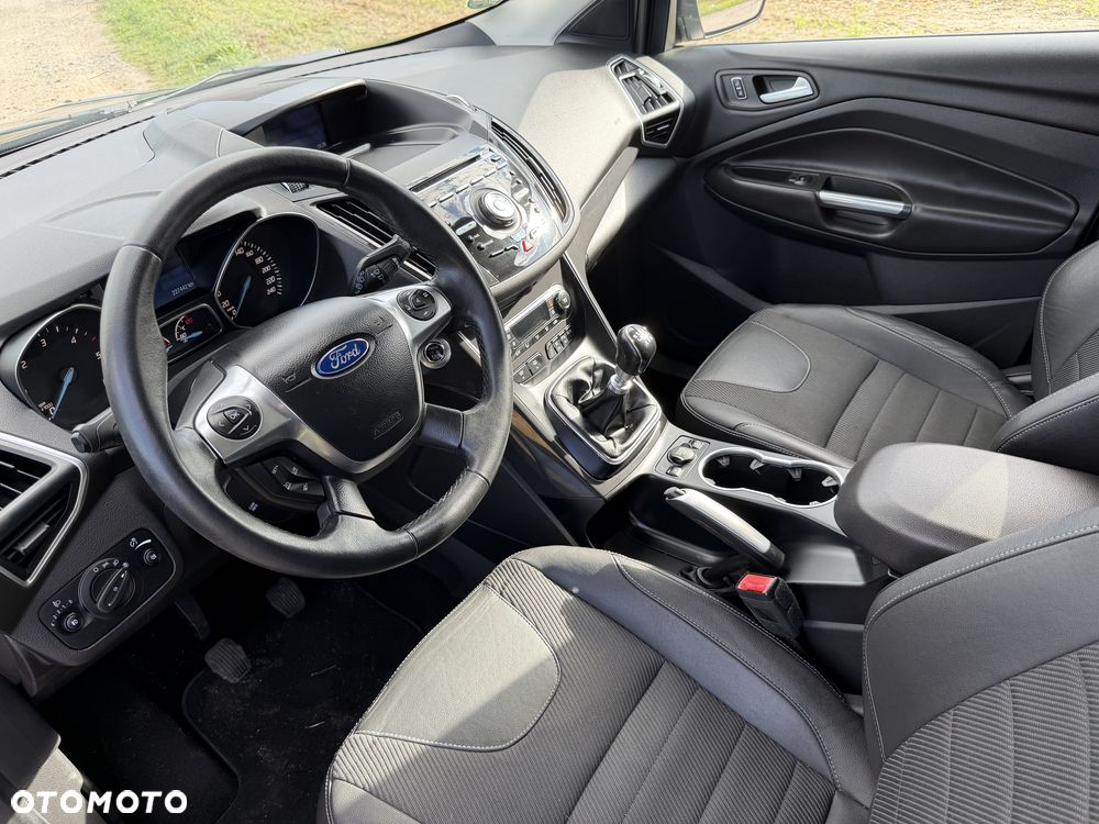 Ford Kuga - 5