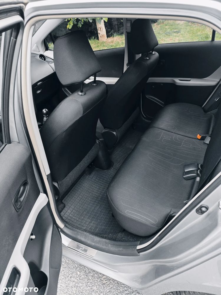 Toyota Yaris 1.33 Sol - 11