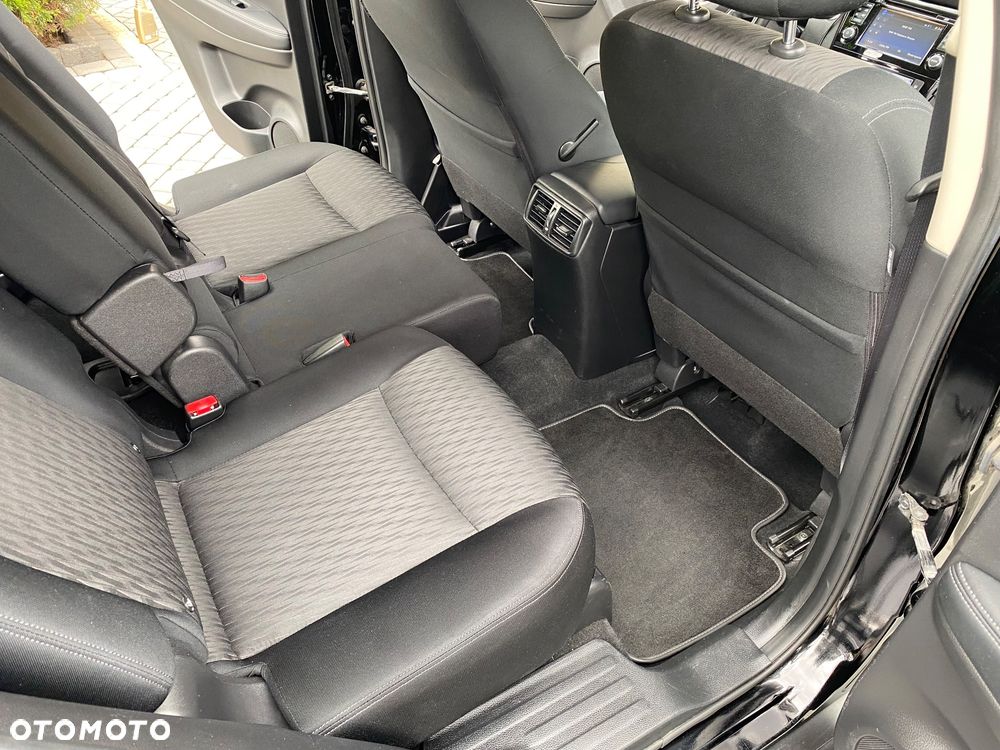 Nissan X-Trail 1.3 DIG-T N-Connecta 2WD DCT - 19
