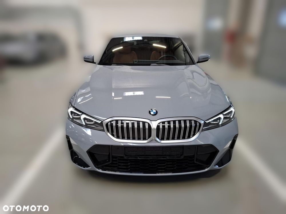 BMW Seria 3 318i - 2