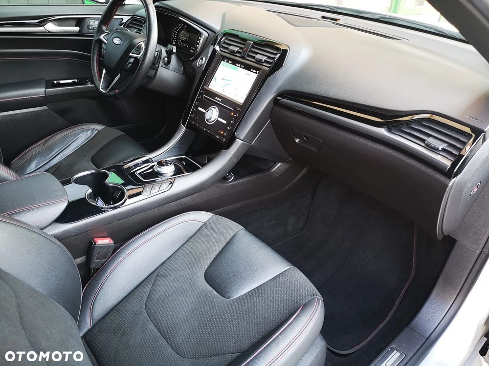 Ford Mondeo 2.0 EcoBlue ST-Line - 14