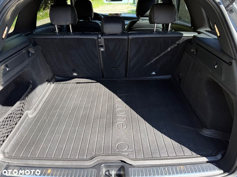 Mercedes-Benz GLC 220 d 4Matic 9G-TRONIC AMG Line - 35