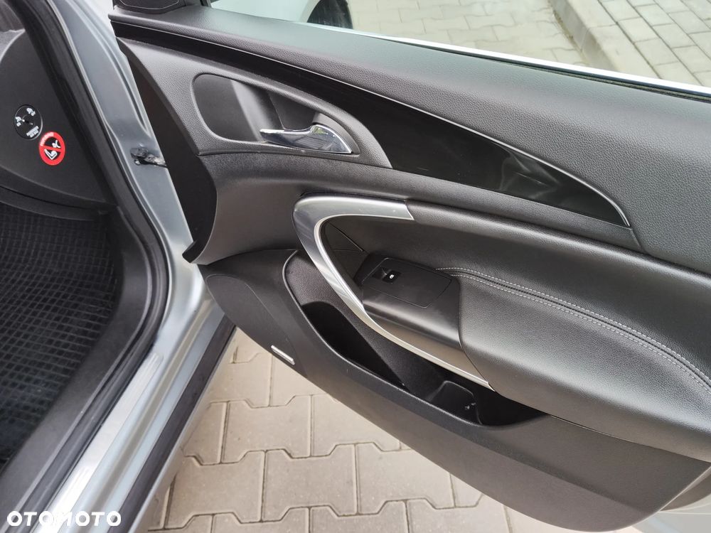 Opel Insignia - 26