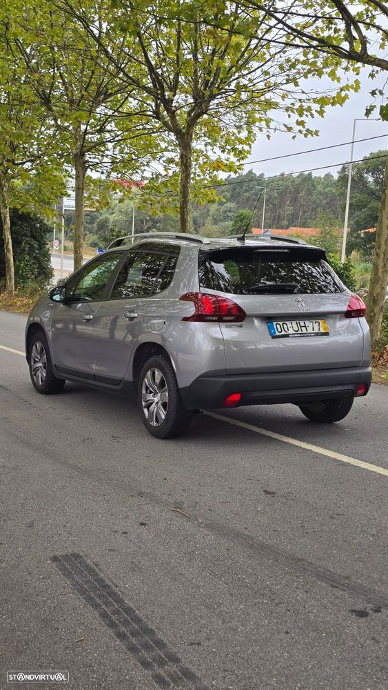 Peugeot 2008 1.2 PureTech Style - 11