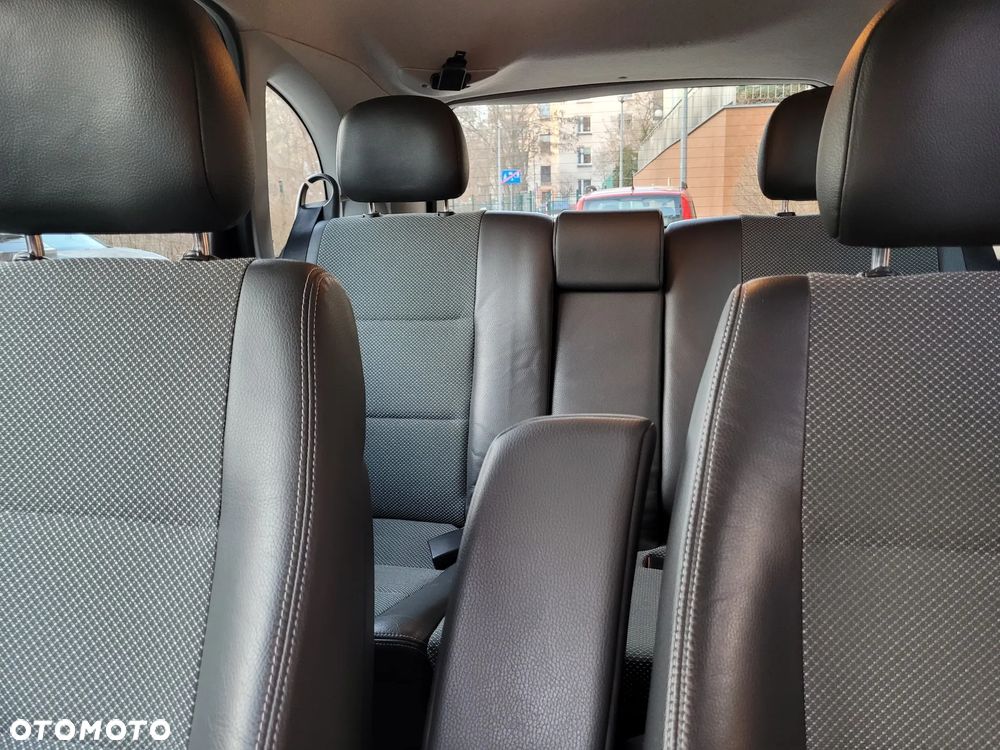 Opel Meriva 1.6 16V Cosmo - 9