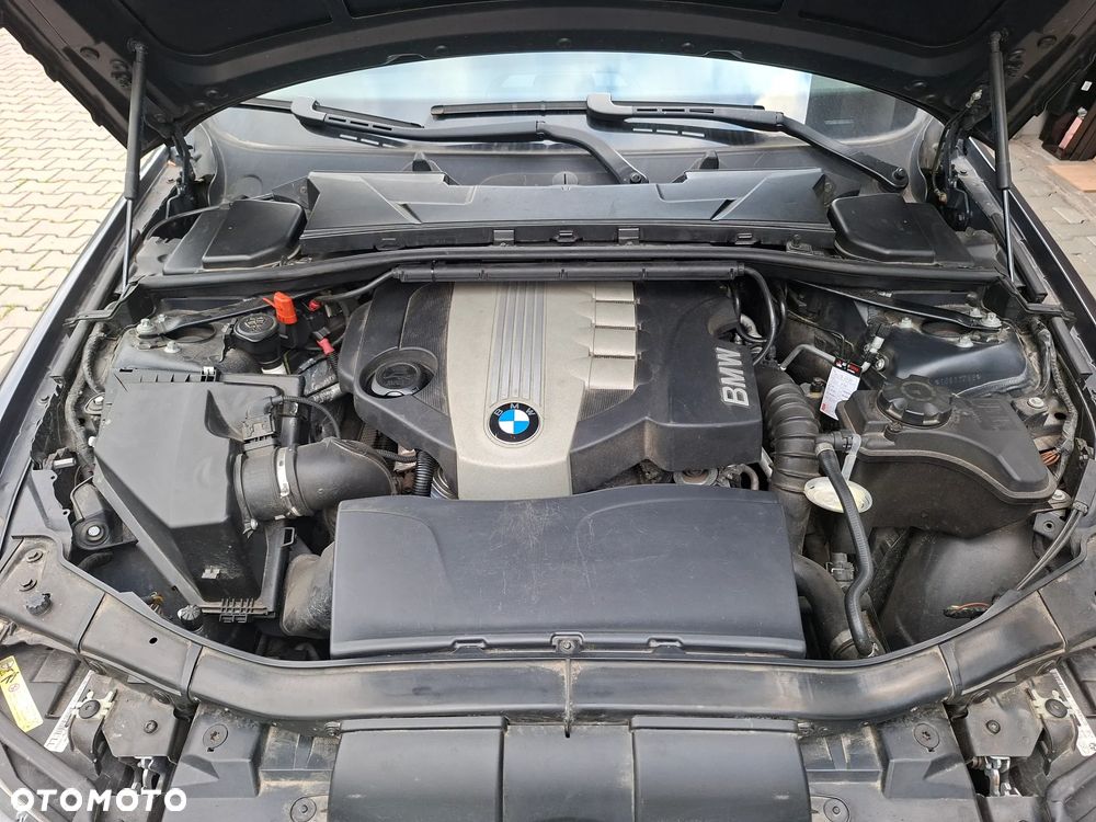 BMW Seria 3 318d DPF - 20