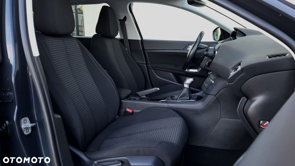 Peugeot 308 1.2 PureTech Business Line S&S - 24
