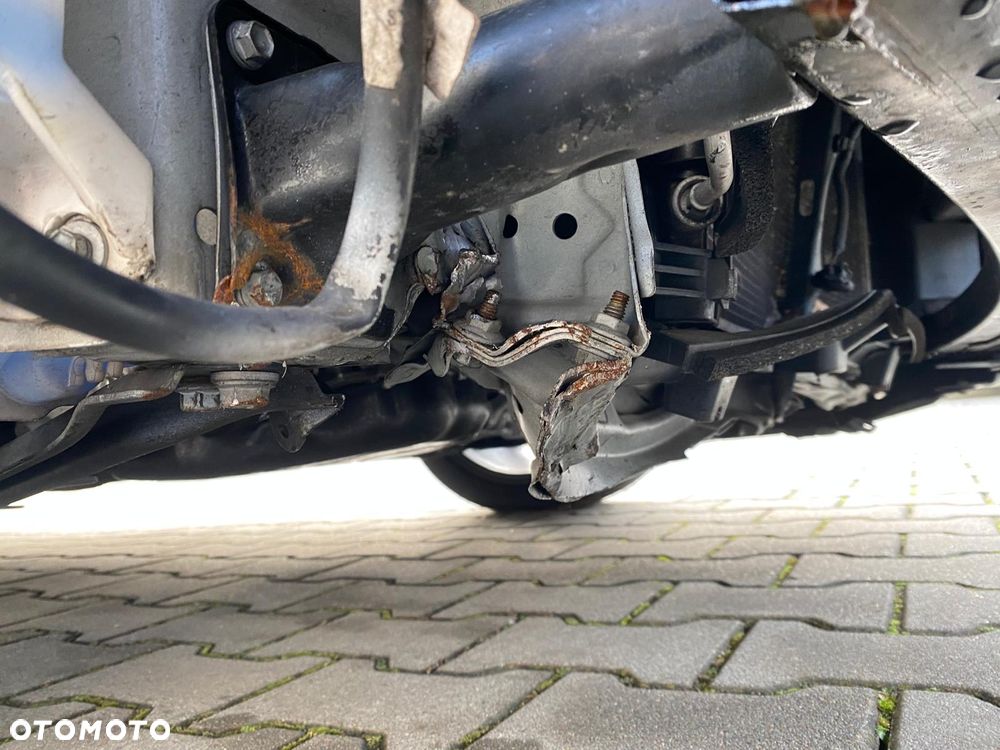 Toyota Corolla 2.0 Hybrid Executive - 13