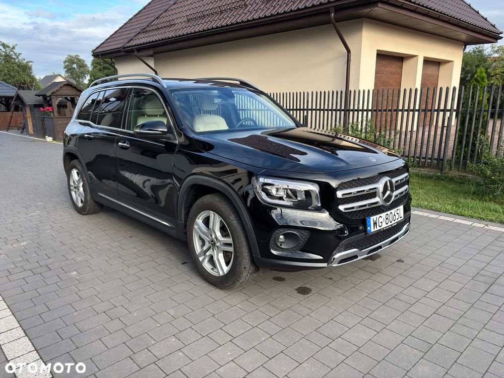 Mercedes-Benz GLB 250 4Matic 8G-DCT - 8