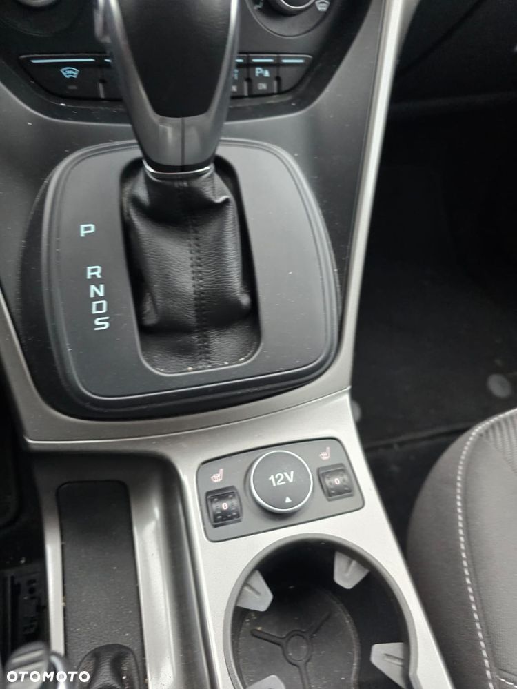 Ford Kuga - 9