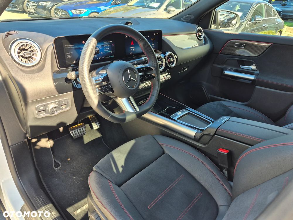 Mercedes-Benz GLA 200 AMG Line - 7