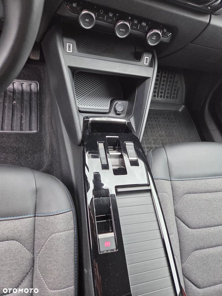 Citroën C4 1.2 PureTech Plus S&S EAT8 - 25