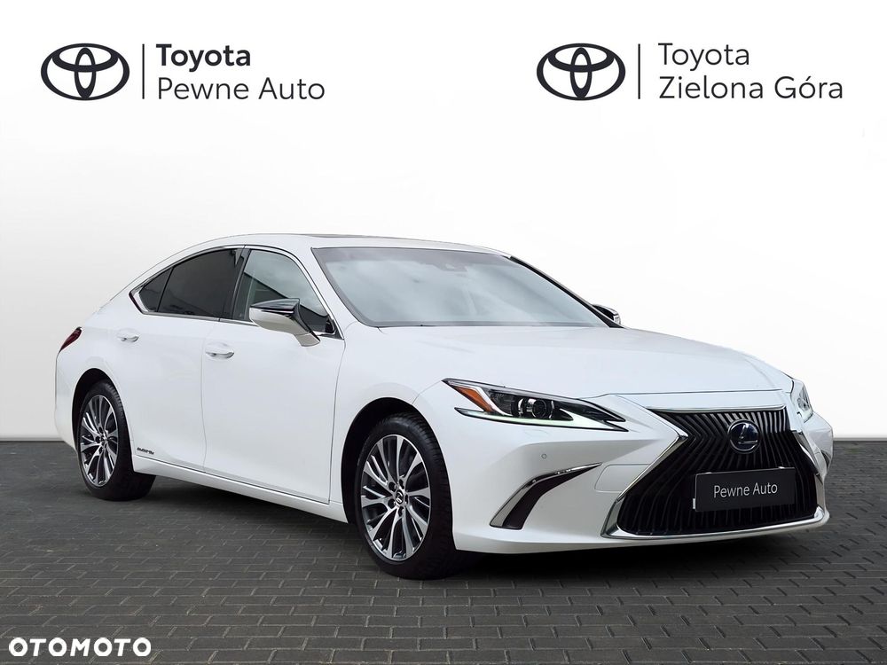 Lexus ES - 7