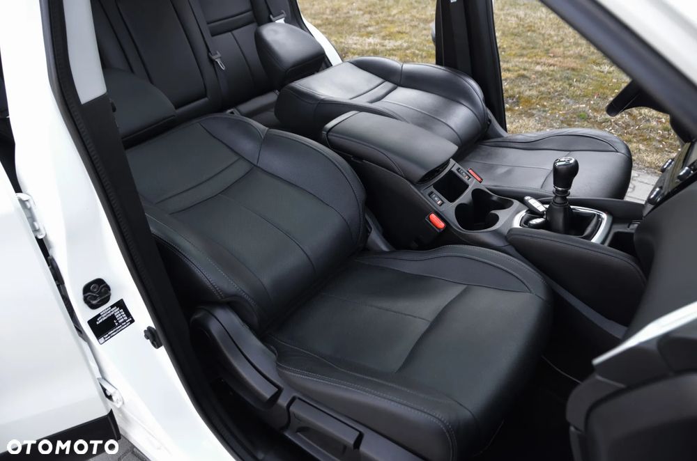 Nissan Qashqai 1.6 DCi 4x4 Tekna+ - 28