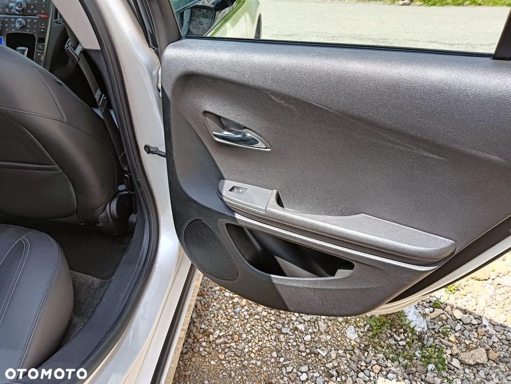 Opel Ampera - 14