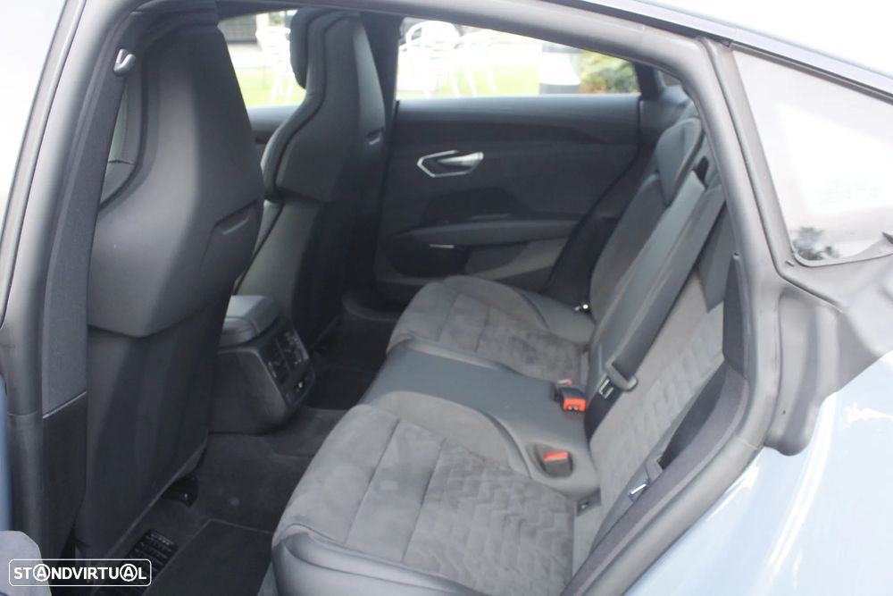 Audi e-tron GT quattro - 23