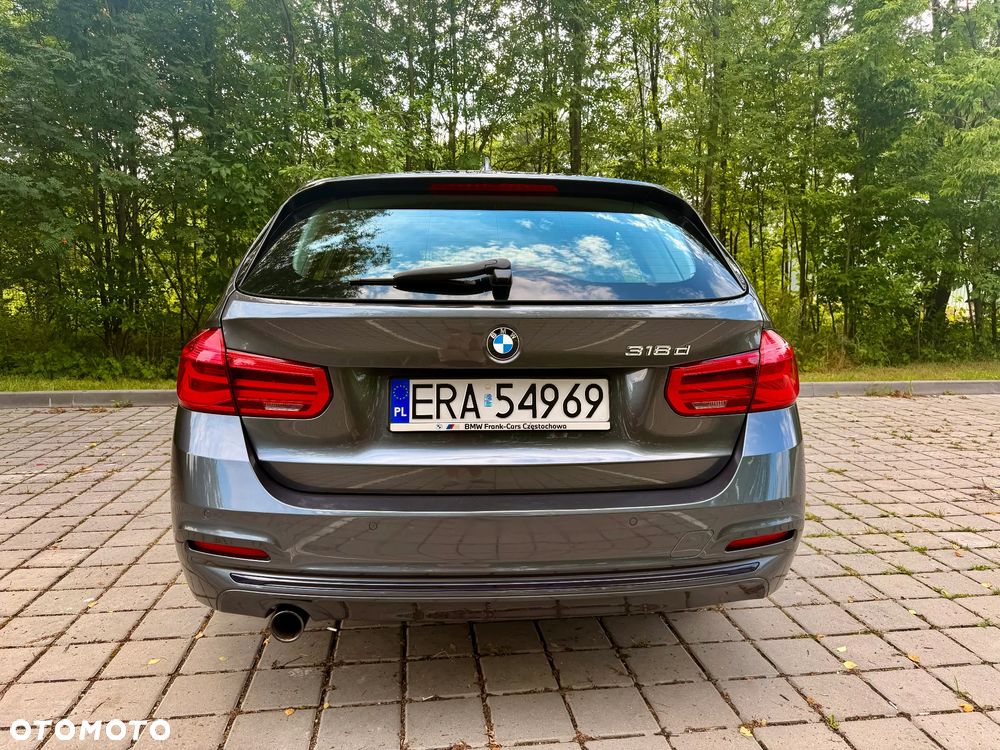 BMW Seria 3 318d Sport Line - 6