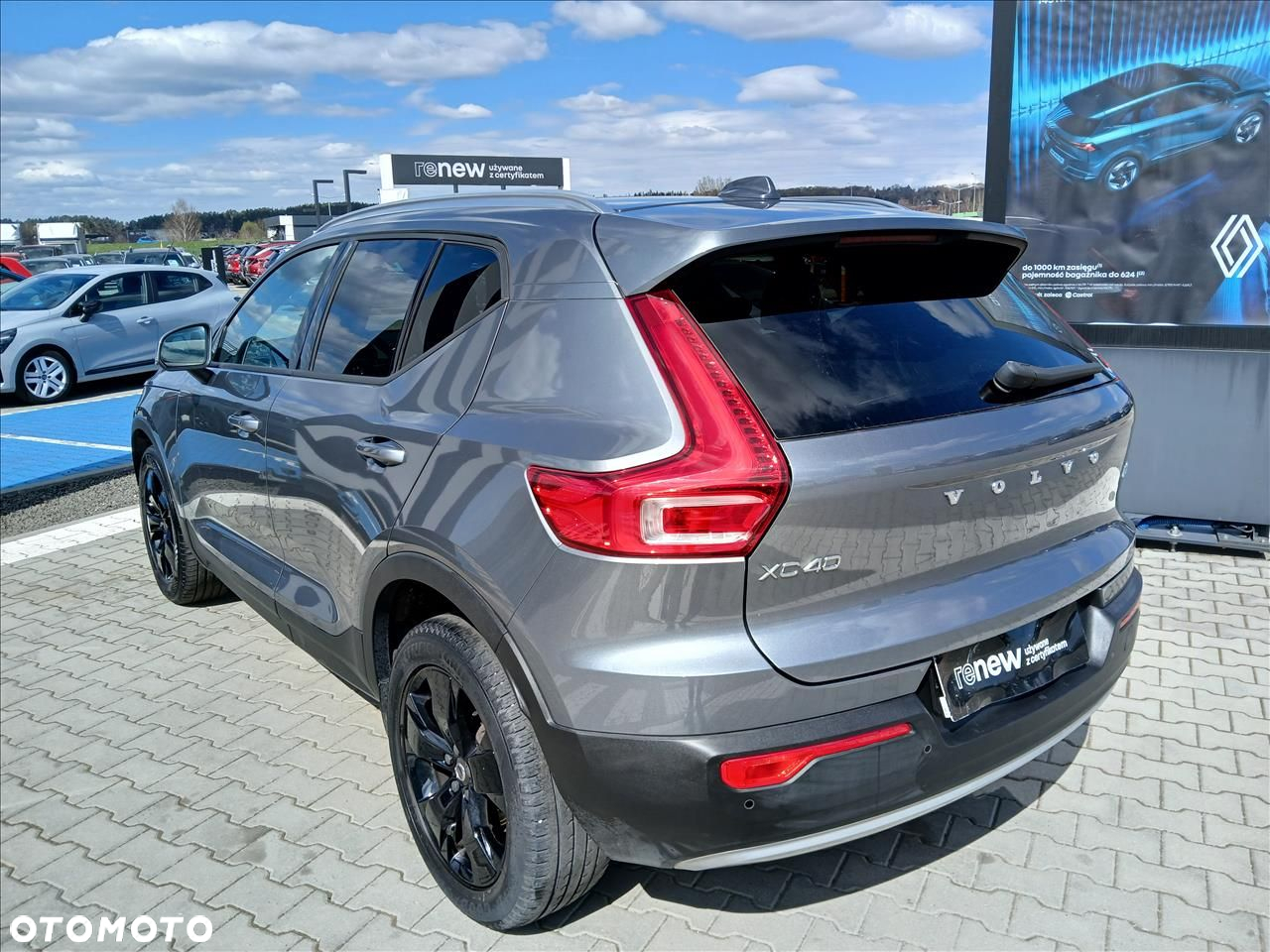 Volvo XC 40 D3 SCR Momentum - 4