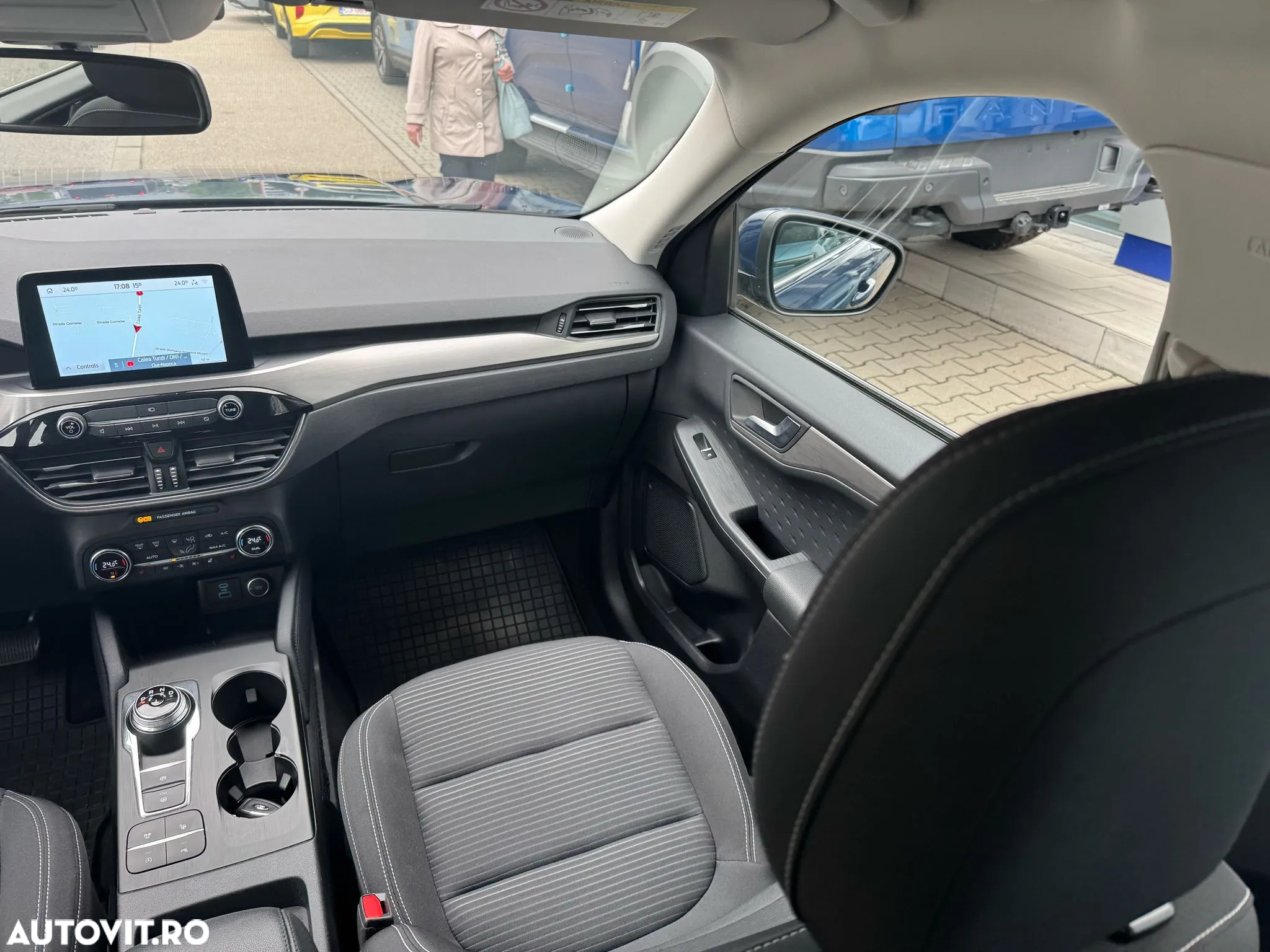 Ford Kuga 2.0 EcoBlue A8 AWD Titanium - 28