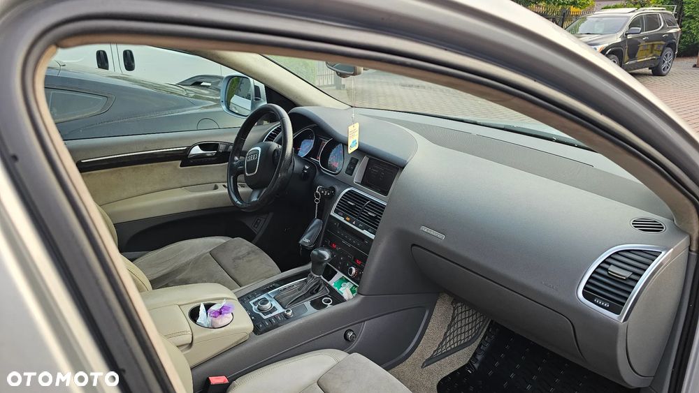 Audi Q7 3.0 TDI DPF clean diesel Quattro Tiptr - 7