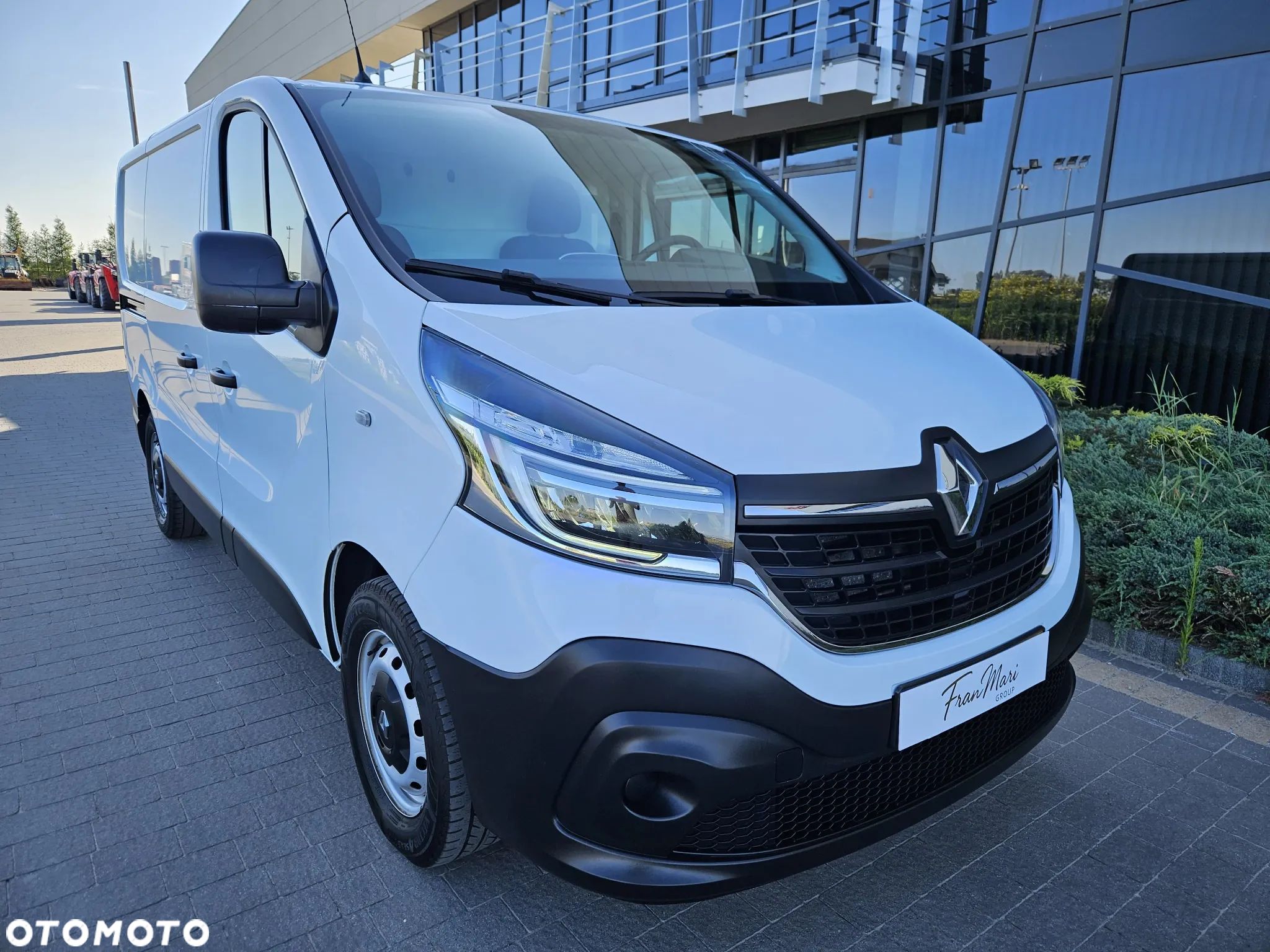 Renault Trafic - 1
