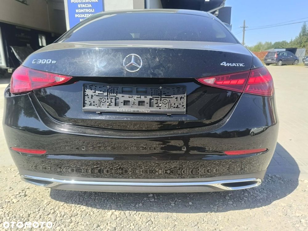 Mercedes-Benz Klasa C 300 e 9G-TRONIC - 4
