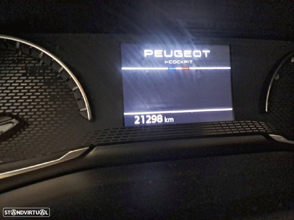Peugeot 2008 1.2 Style - 13