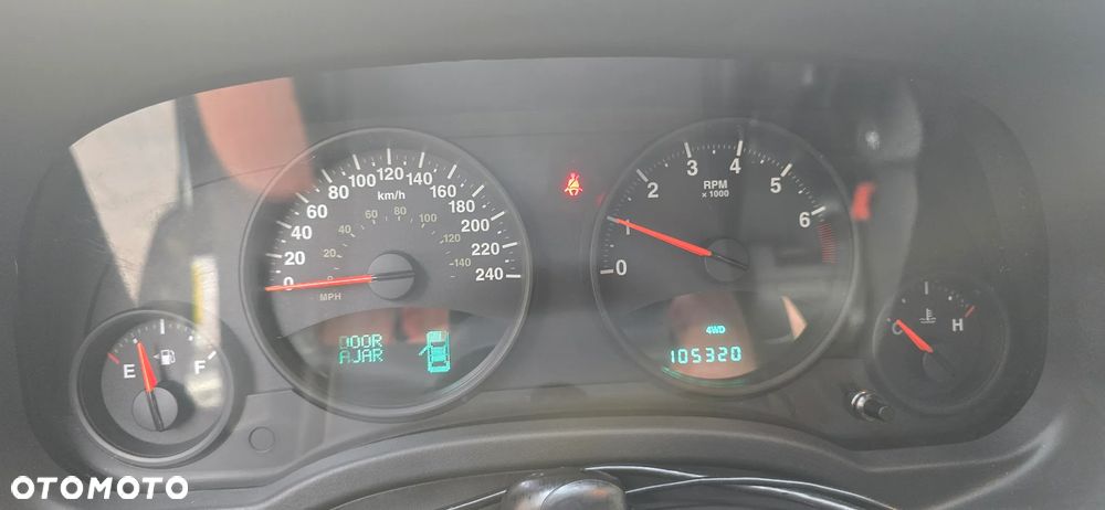 Jeep Compass 2.4I 4x4 Sport - 10