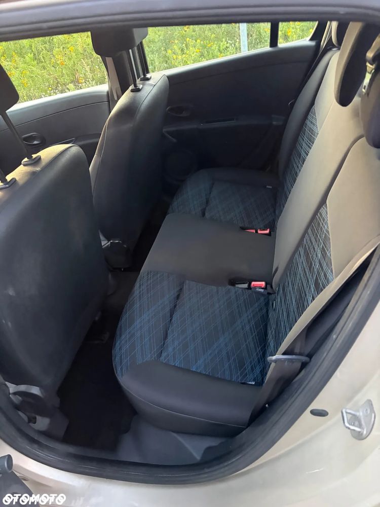 Renault Clio - 10