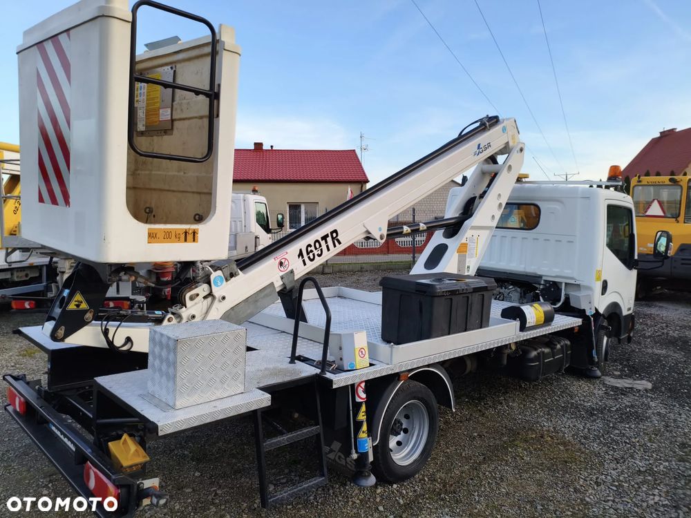 Nissan Cabstar NT400 35.13 - 5