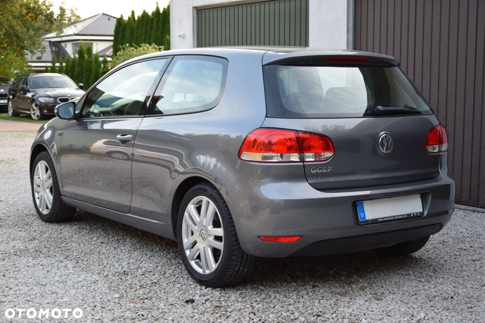 Volkswagen Golf - 5
