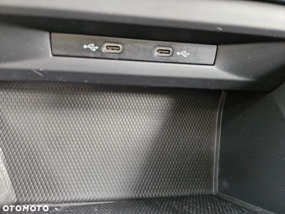 Volkswagen Golf VIII 2.0 TDI Life - 18