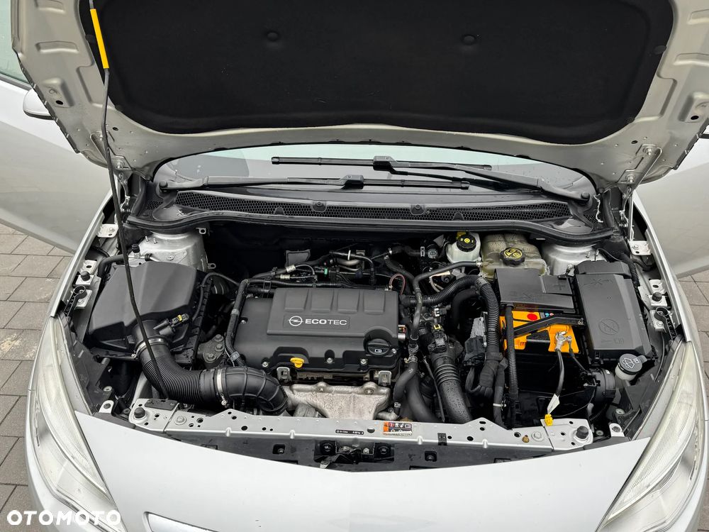 Opel Astra 1.4 T Edition 150 - 17