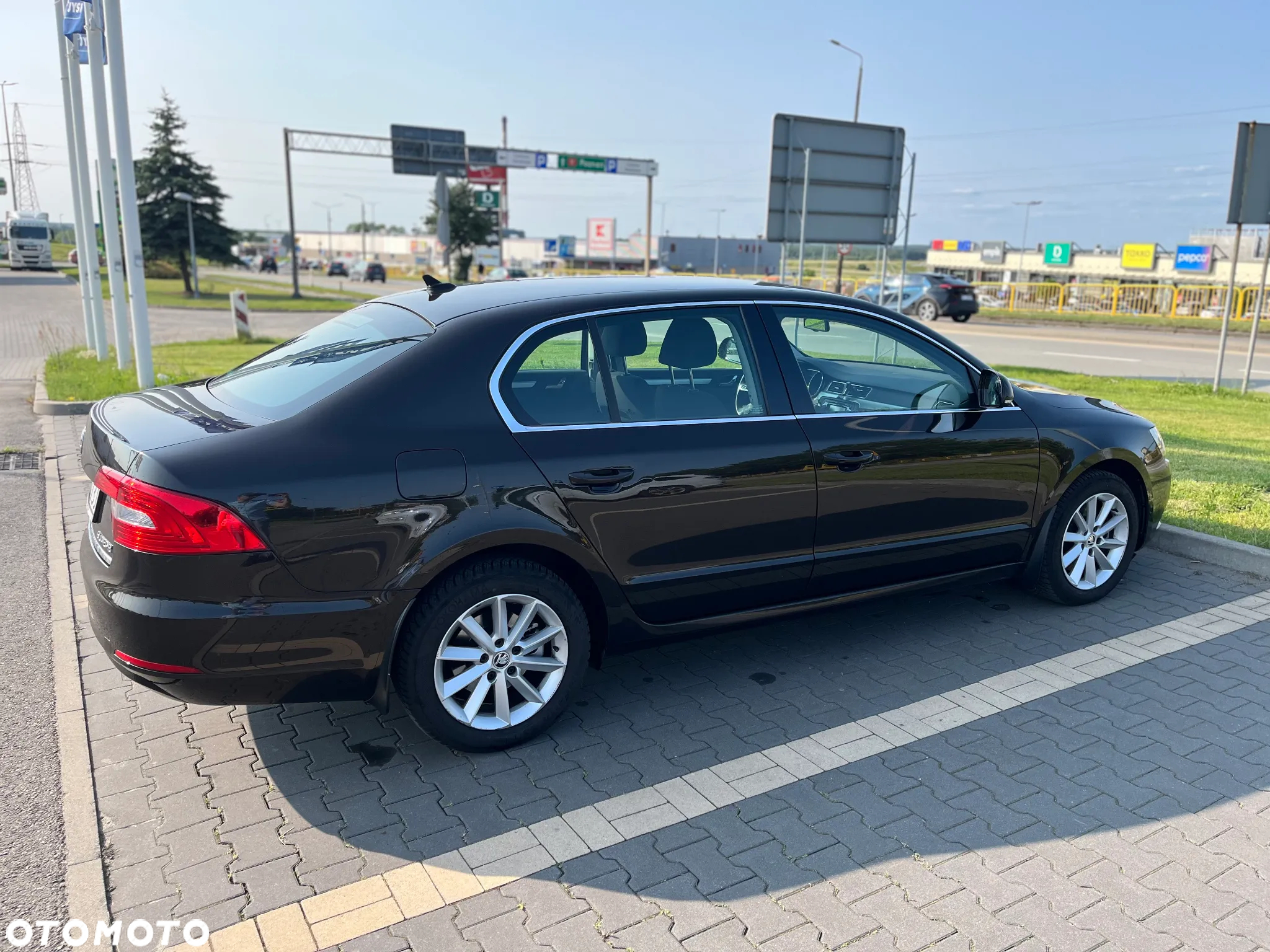 Skoda Superb 2.0 TDI Ambition DSG - 22