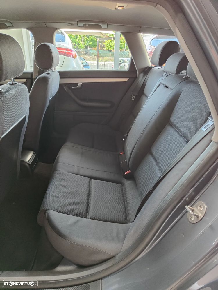 Audi A4 Avant 1.9 TDI m6 Exclusive - 15