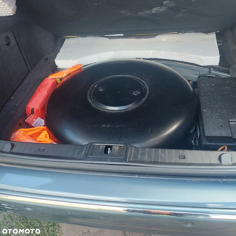 Mercedes-Benz Klasa E - 21