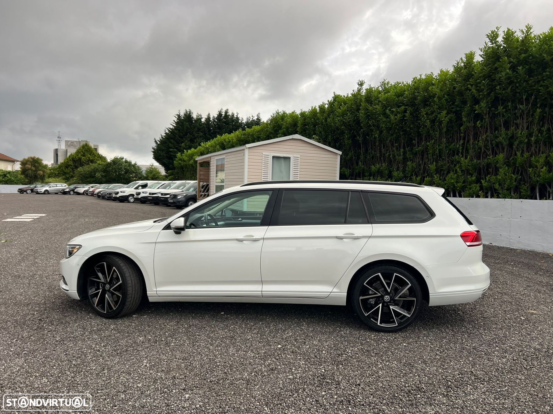 VW Passat 1.6 TDI Business DSG - 21