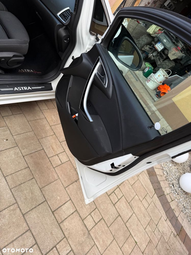 Opel Astra - 28