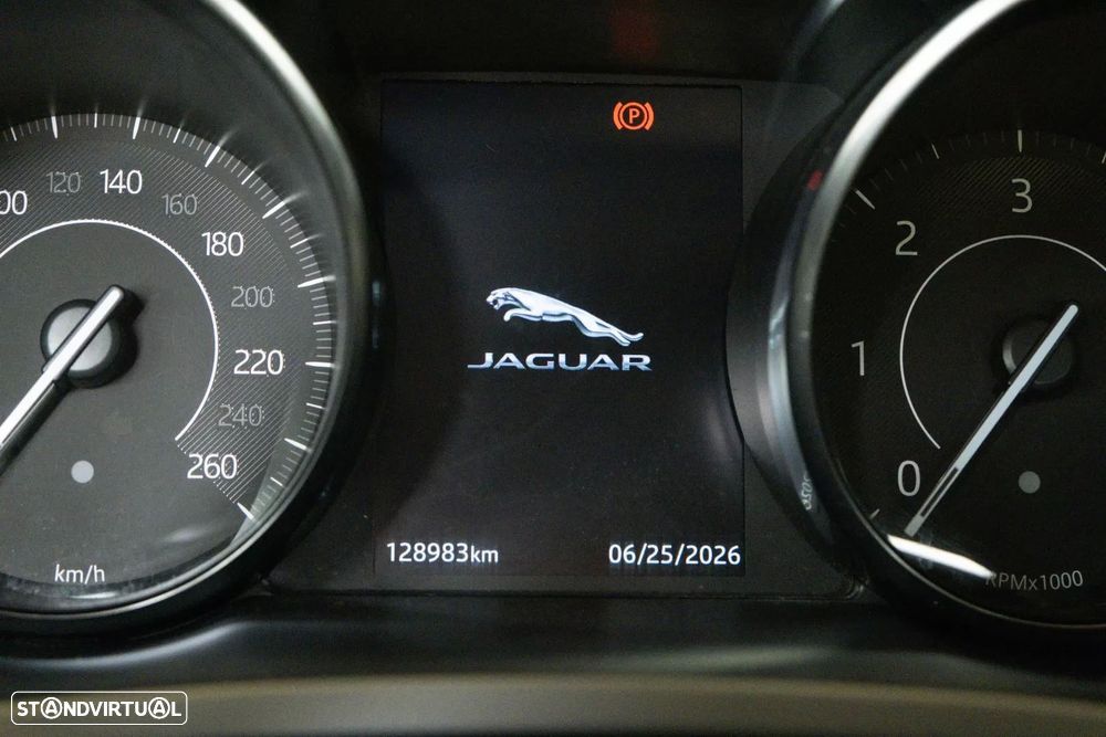 Jaguar E-Pace 2.0 i4D R-Dynamic SE - 30