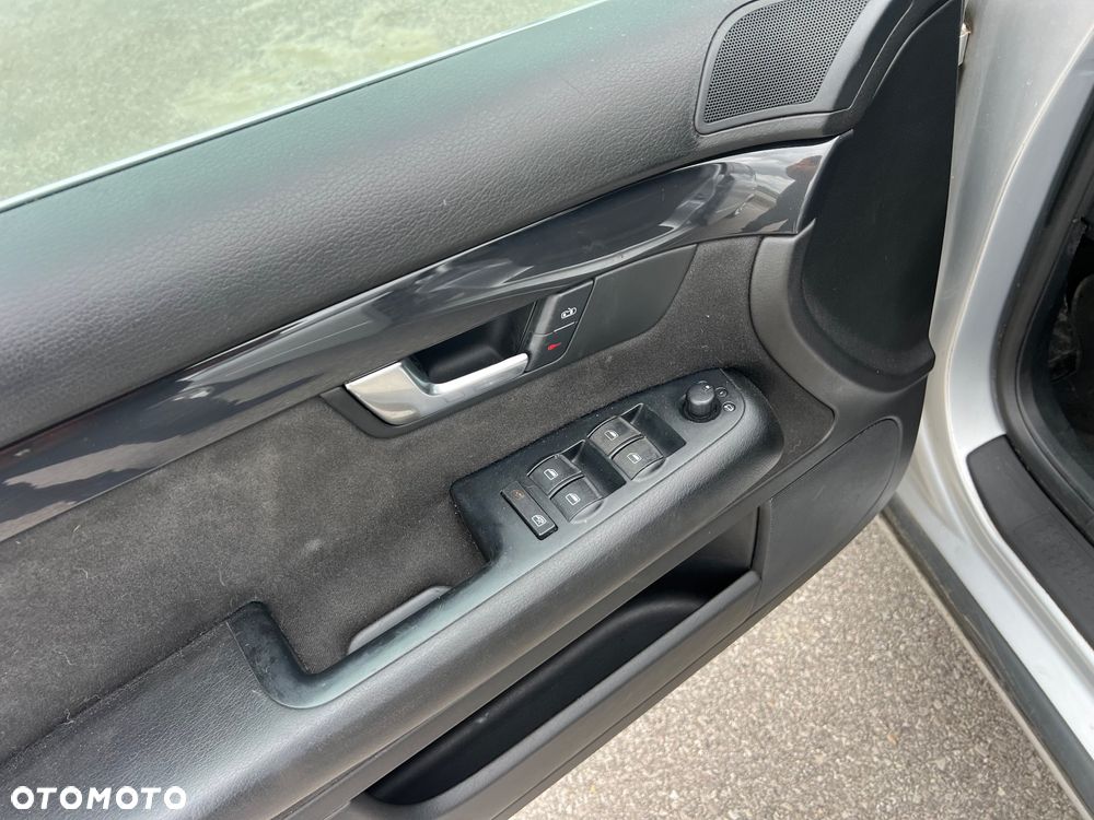 Audi A4 Avant 1.9 TDI quattro - 10