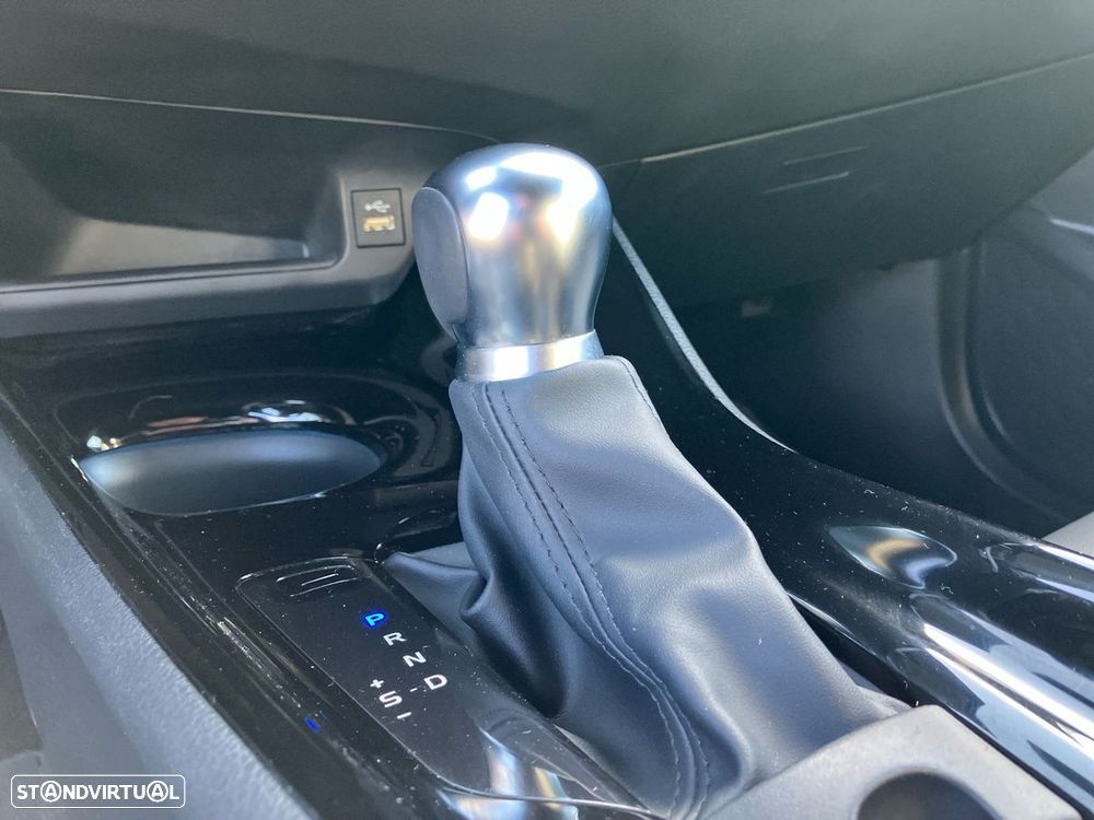 Toyota C-HR 2.0 Hybrid Exclusive+P.Luxury - 32