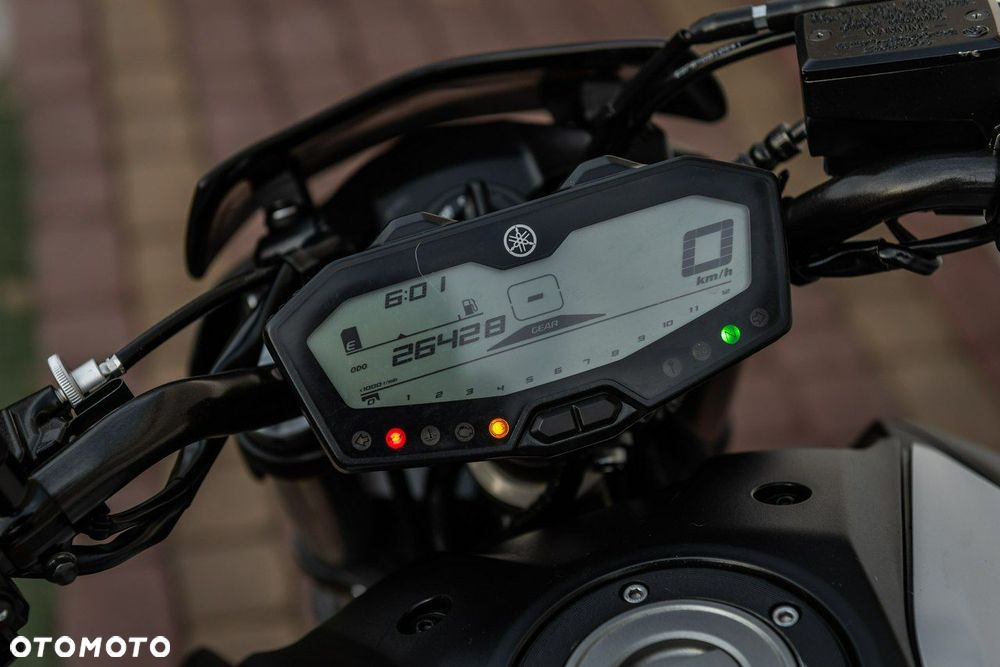 Yamaha MT - 8