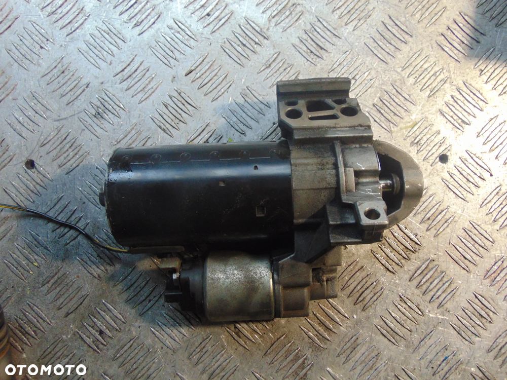 Rozrusznik BMW e90 e87 e60 n47D20C cena sztuka - 2