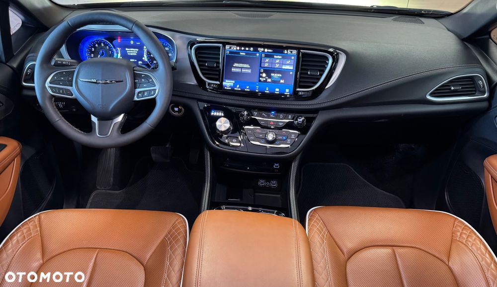 Chrysler Pacifica - 14