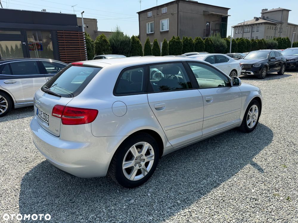Audi A3 Sportback 1.6 Attraction - 21