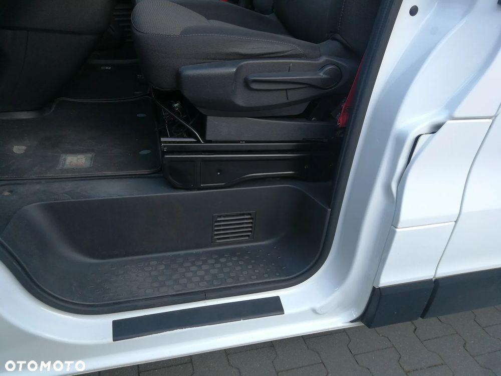 Renault Trafic - 17