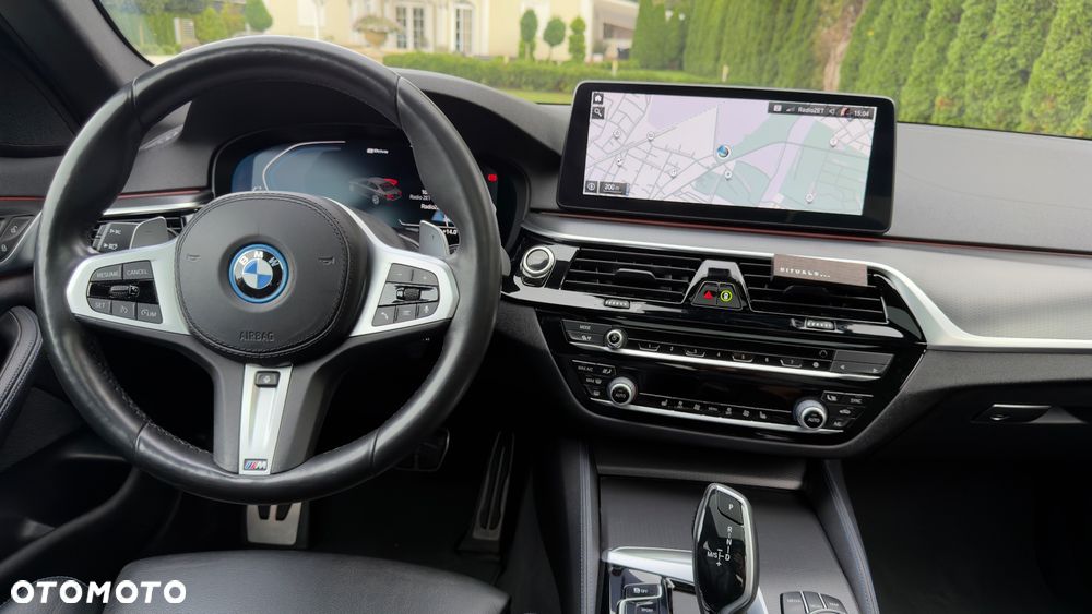 BMW Seria 5 530e xDrive - 14